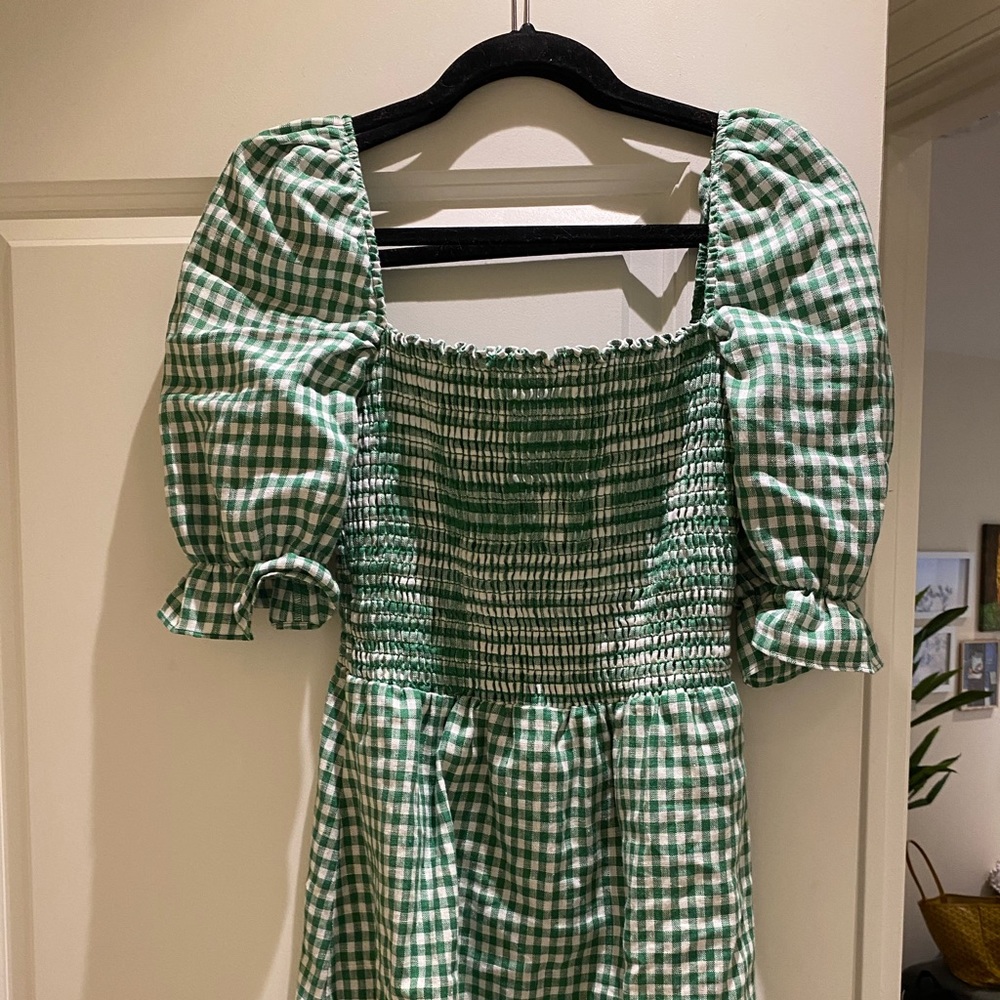 Green gingham puffy sleeve Reformation dress